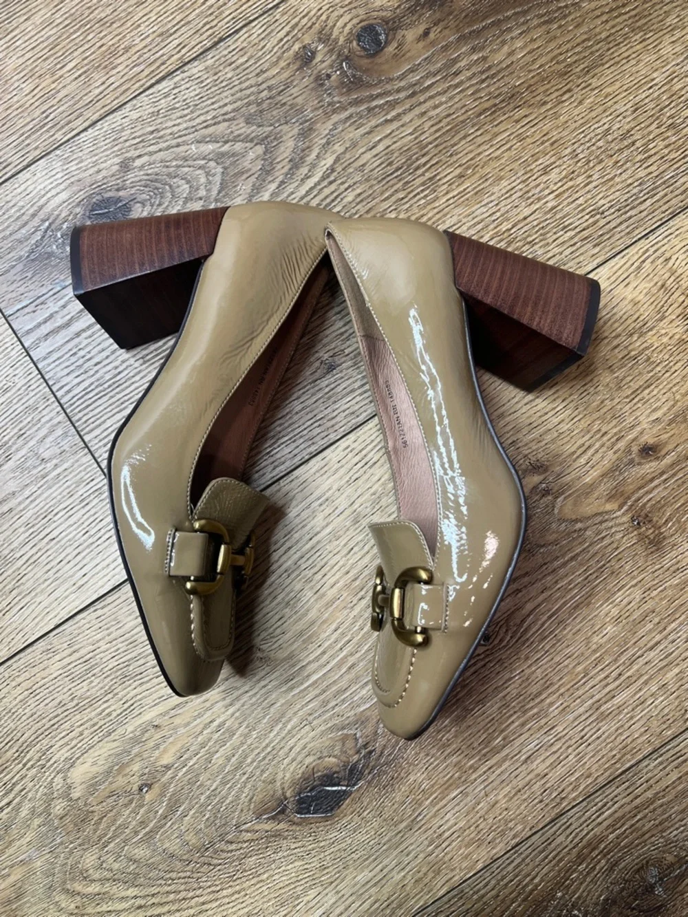 Anthro Bibi Lou Zagreb Light Brown Patent Leather Loafer w/Wood Stacked Heel 7US